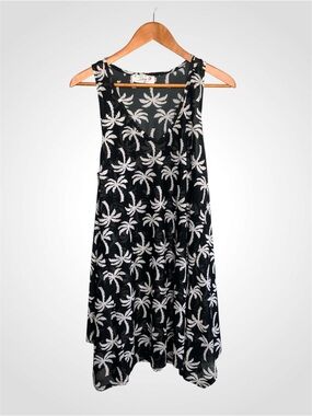 India Boutique Black and White Palm-Print Swim Cover-Up - One Size